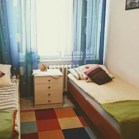 W Goldapi Motel *